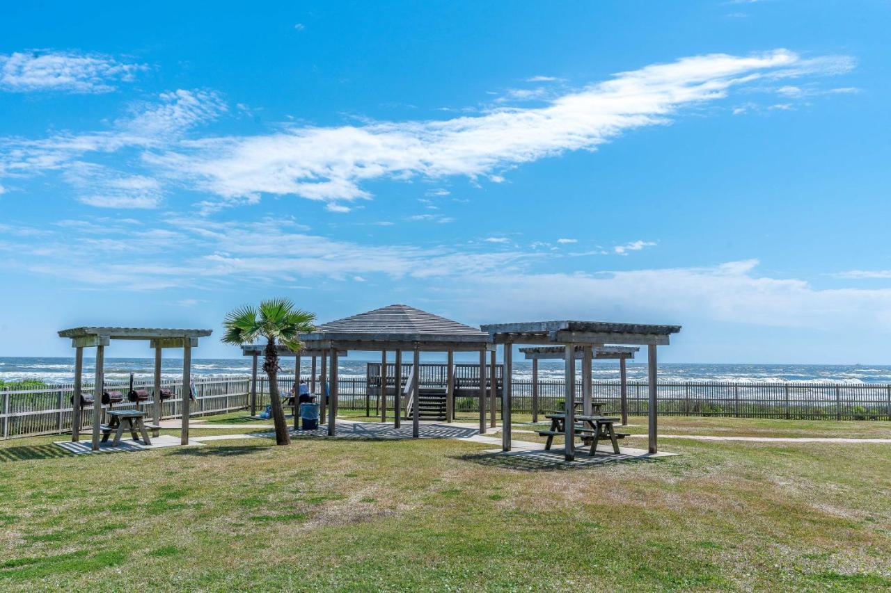 Steps To Pool And Beachamazing Views From Two Balconies Galveston Extérieur photo
